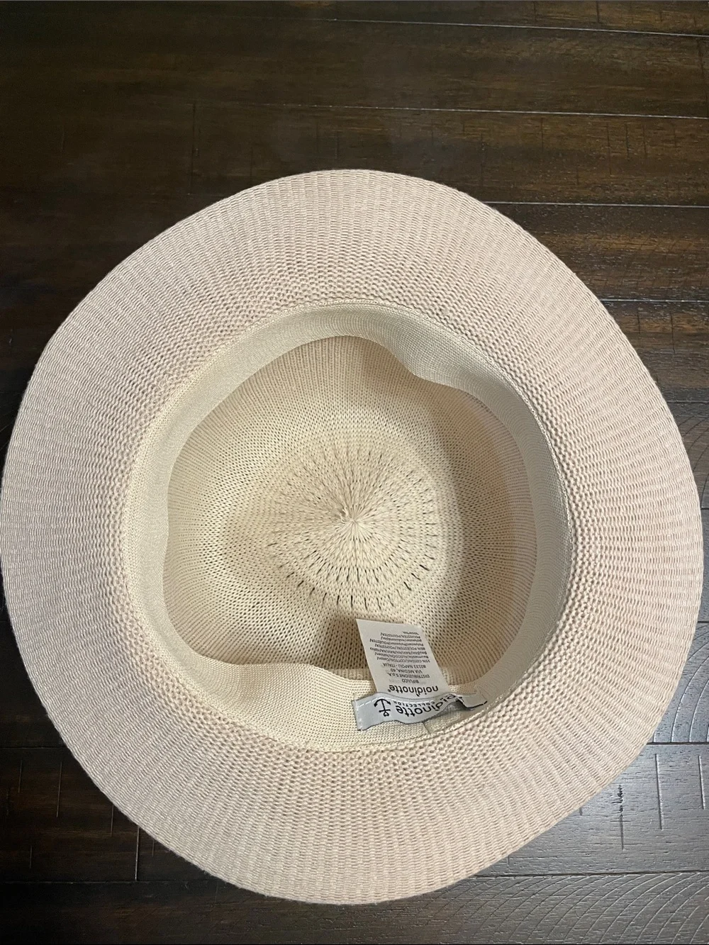 Noidinotte Chic Collection Beige Wide Brim Crochet Knit Hat